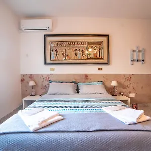 Lella Bed & Breakfast